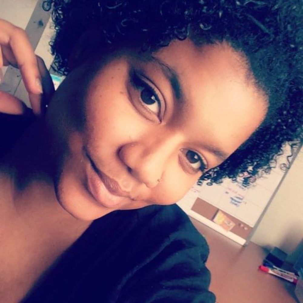 Meet your Posher, Monique
